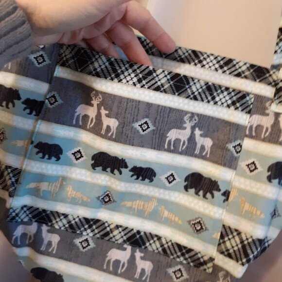 Have one to sell? Sell now NEW Woodland Deer Bear Theme Shoulder bag Aqua Black - Picture 3 of 9